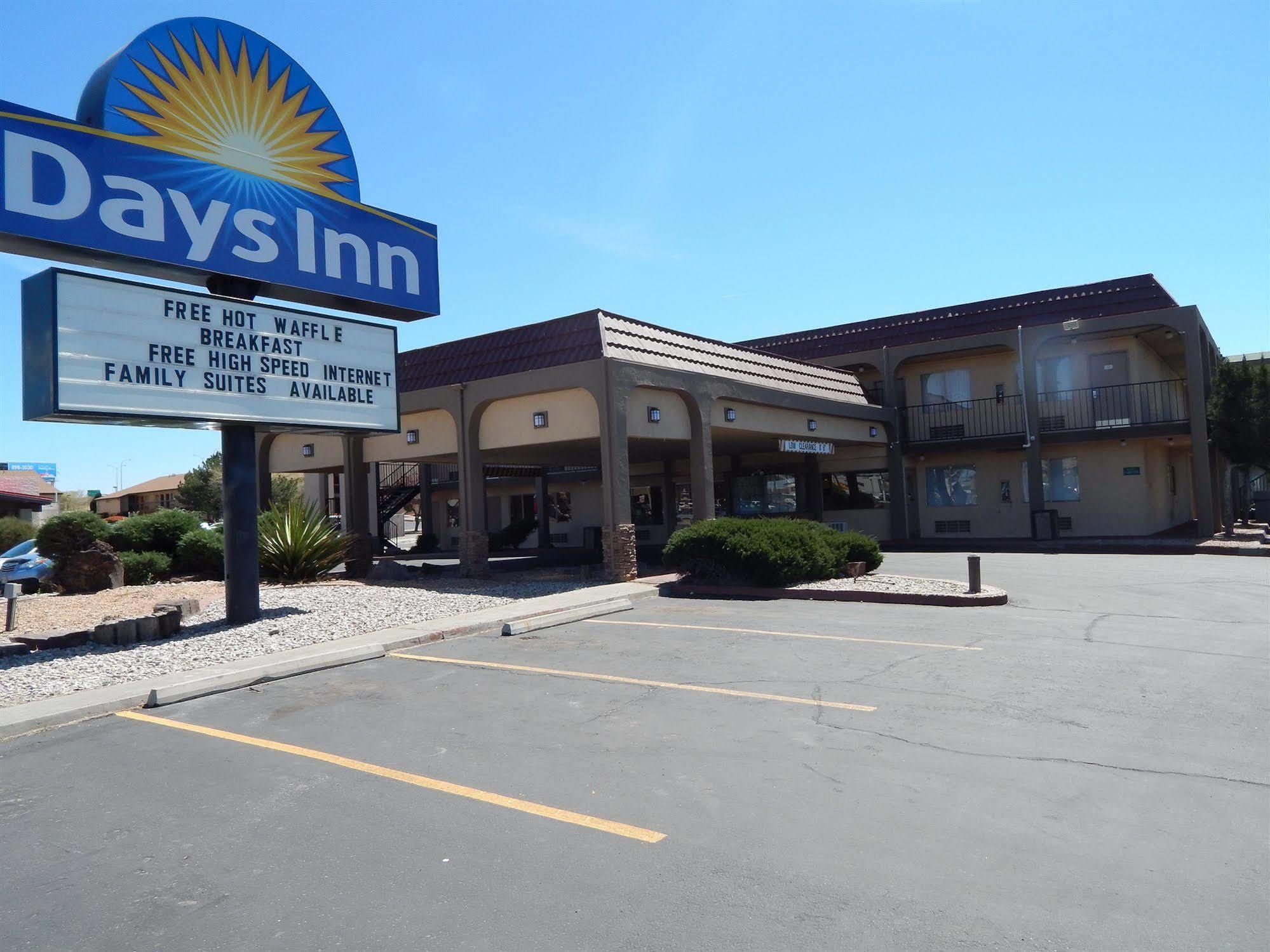 Midtown Inn & Suites Албукерке Екстериор снимка