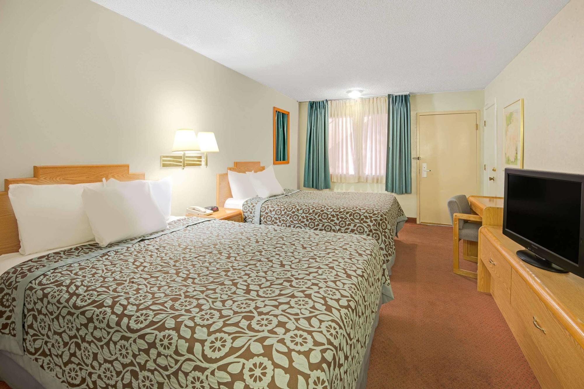 Midtown Inn & Suites Албукерке Екстериор снимка