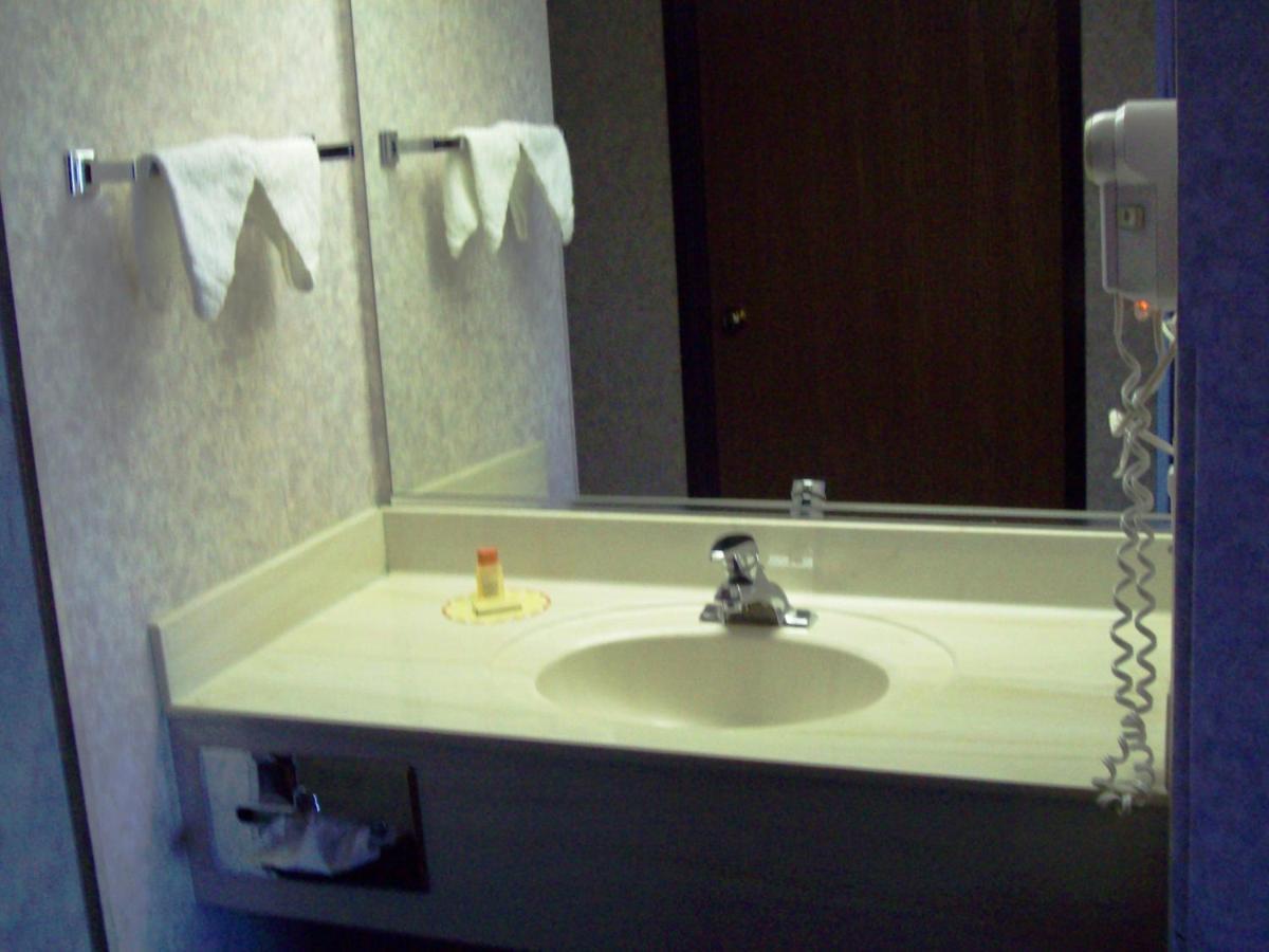 Midtown Inn & Suites Албукерке Екстериор снимка